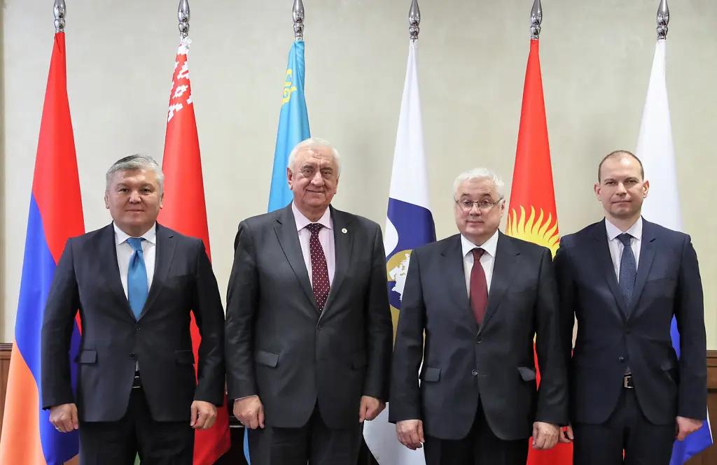 ЕЭК и Московский энергетический институт подписали программу сотрудничества