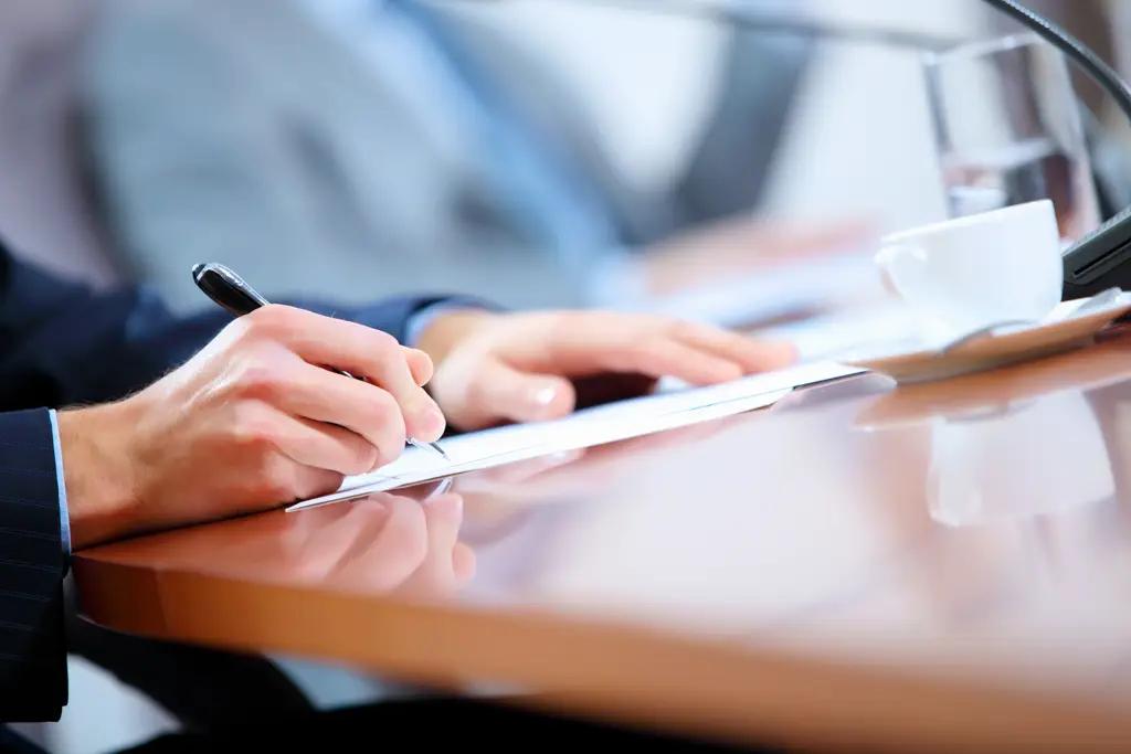 В КР более 90% отраслей экономики полноценно возобновили свою работу