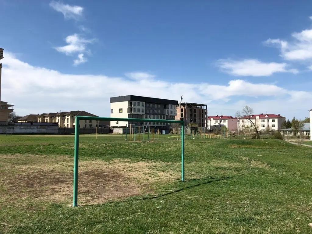 Земельный участок школы, использовавшийся в коммерческих целях, возвращен государству