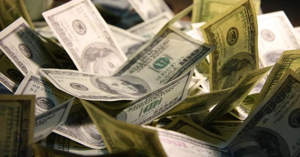 Богатейшие люди мира потеряли 127 млрд долларов из-за выхода Великобритании из ЕС