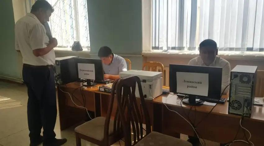 Госслужащие смогут оплатить налоги, не выходя с работы