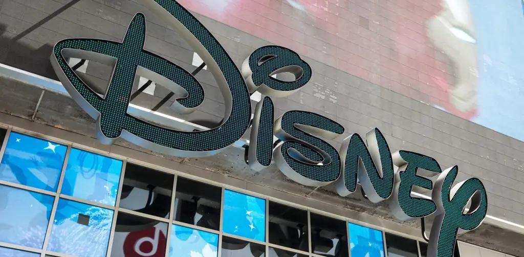 Disney уволит 32 тысячи своих сотрудников из-за коронавируса