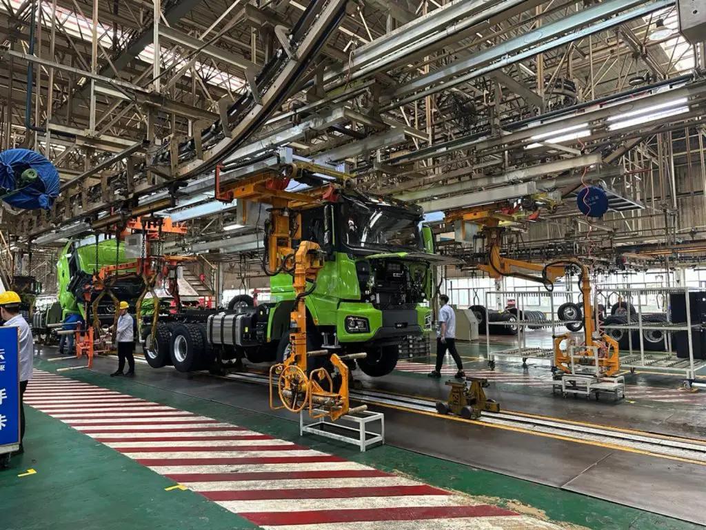 Китайской компании предложили открыть производство авто в СЭЗ КР