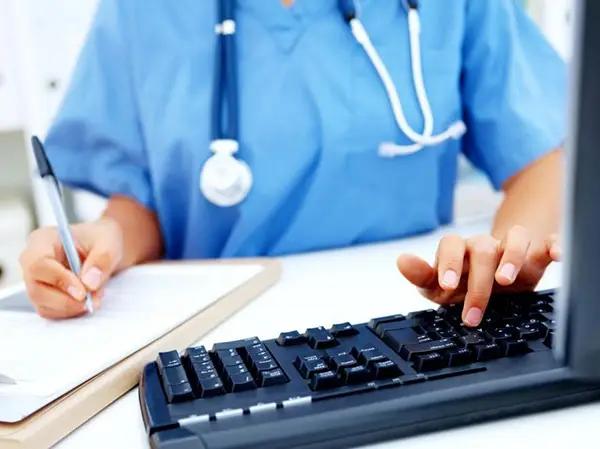 В Бишкеке ввели электронную запись к врачам