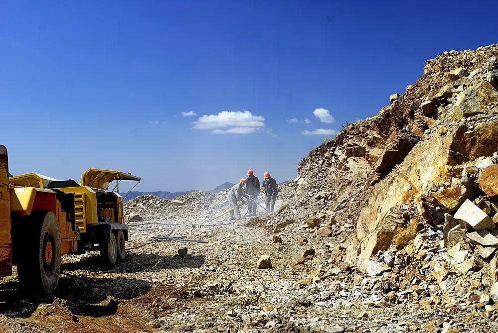 В ЖК предлагают повысить ставку налога на доход горнорудных компаний на 7%