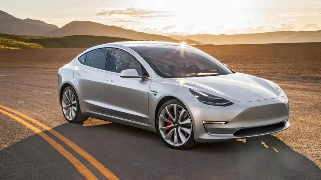 Убыток Tesla за прошлый год составил $2.2 млрд