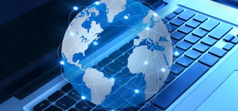 Работникам сферы информации и связи в КР готовы платить 53 тысячи сомов