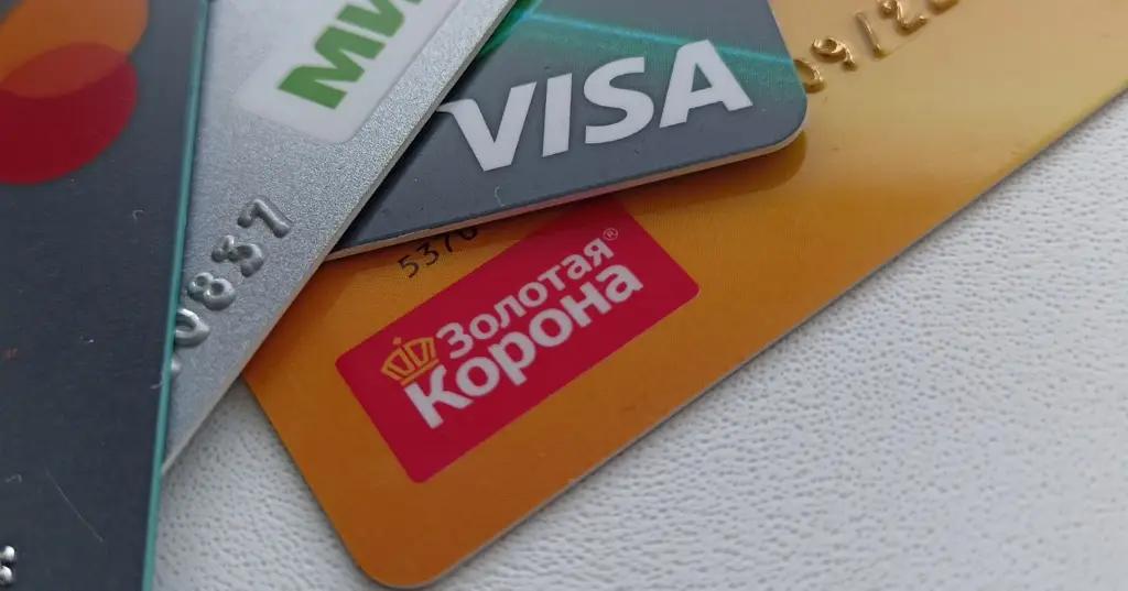 В Кыргызстане неуклонно снижается использование карт «Золотой Короны»