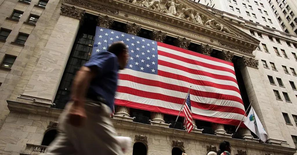 Крупнейшие иностранные кредиторы США продали рекордное количество облигаций