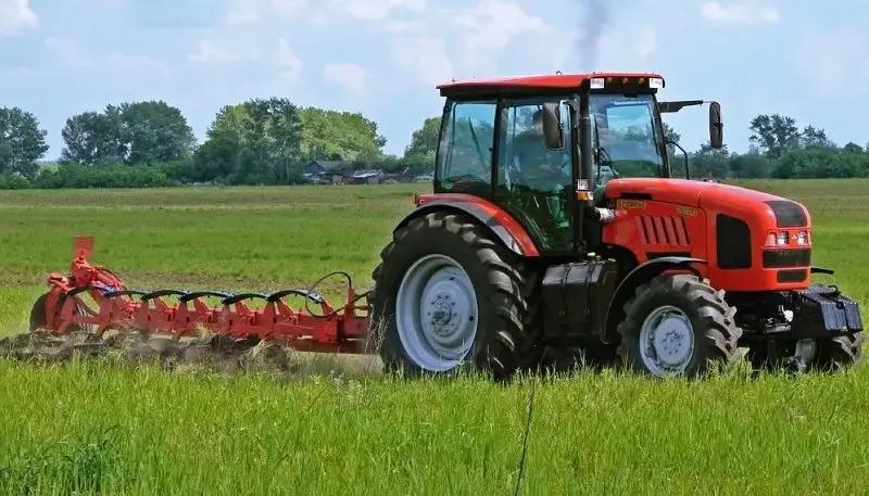 С начала года фермерам выдано техники в лизинг на 1.7 млрд сомов