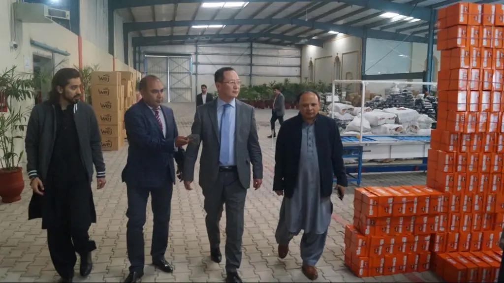 Пакистанская компания Onsolе готова открыть в КР обувной завод