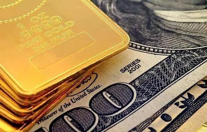 Международные валютные резервы КР выросли сразу на $204.63 млн