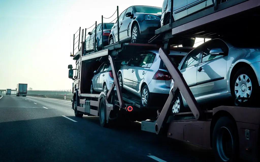 В 2023 году из КР вывезли 37.7 тысячи авто, минуя внешнеторговую статистику