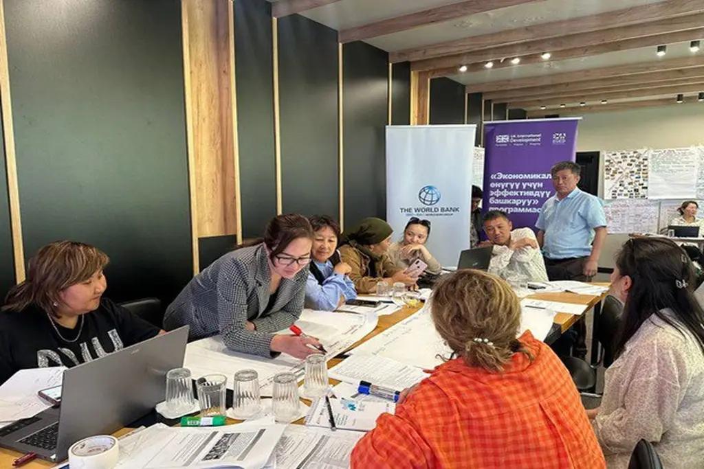 Госслужащим рассказали, как улучшить жизнь в регионах