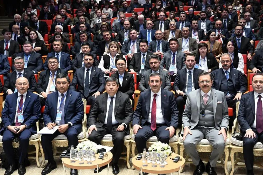 Кыргызстан и Турция заключили соглашения более чем на 1 млрд сомов