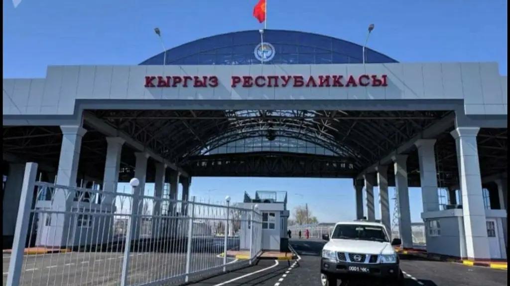 Предотвращен ввоз крупной партии наркотической маковой соломы