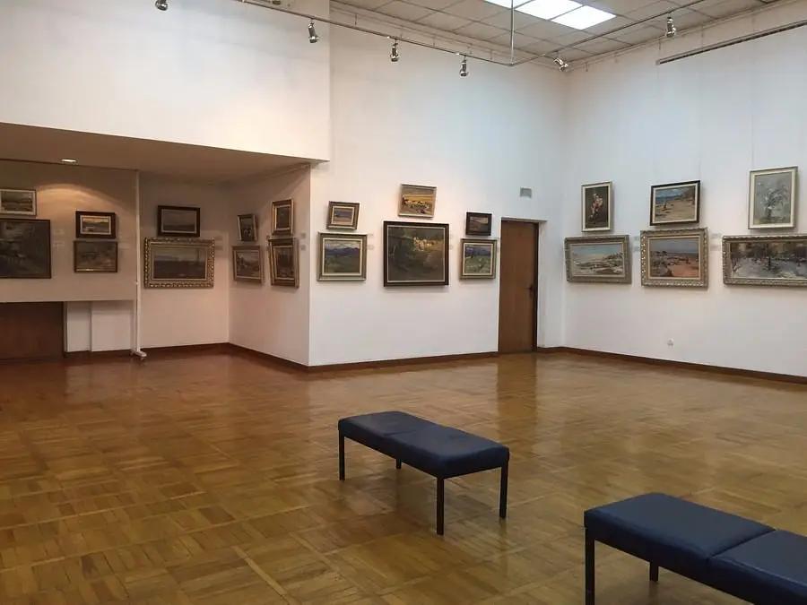 В музей Айтиева купят экспонаты у местных скульпторов и художников