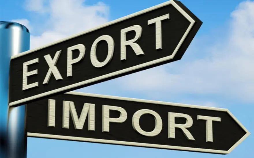 Внешнеторговый оборот в январе снизился на 1.4%