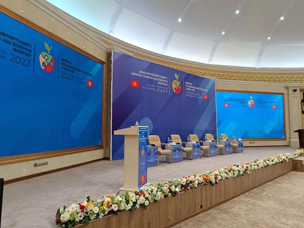 В КР 75% школ обеспечены горячим питанием. Это примерно 500 тысяч детей