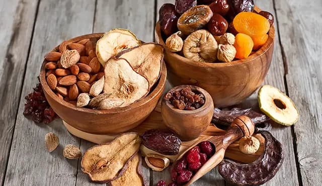 ЕЭК снижает пошлины на капусту, финики, сушеный виноград и фисташки