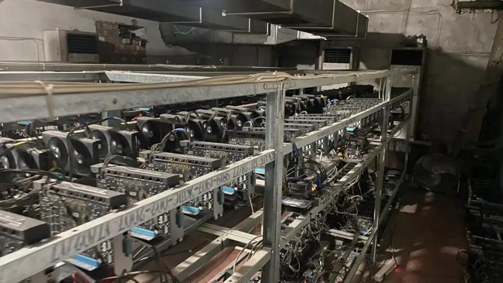 ГКНБ пресек незаконную деятельность сети майнинг-ферм