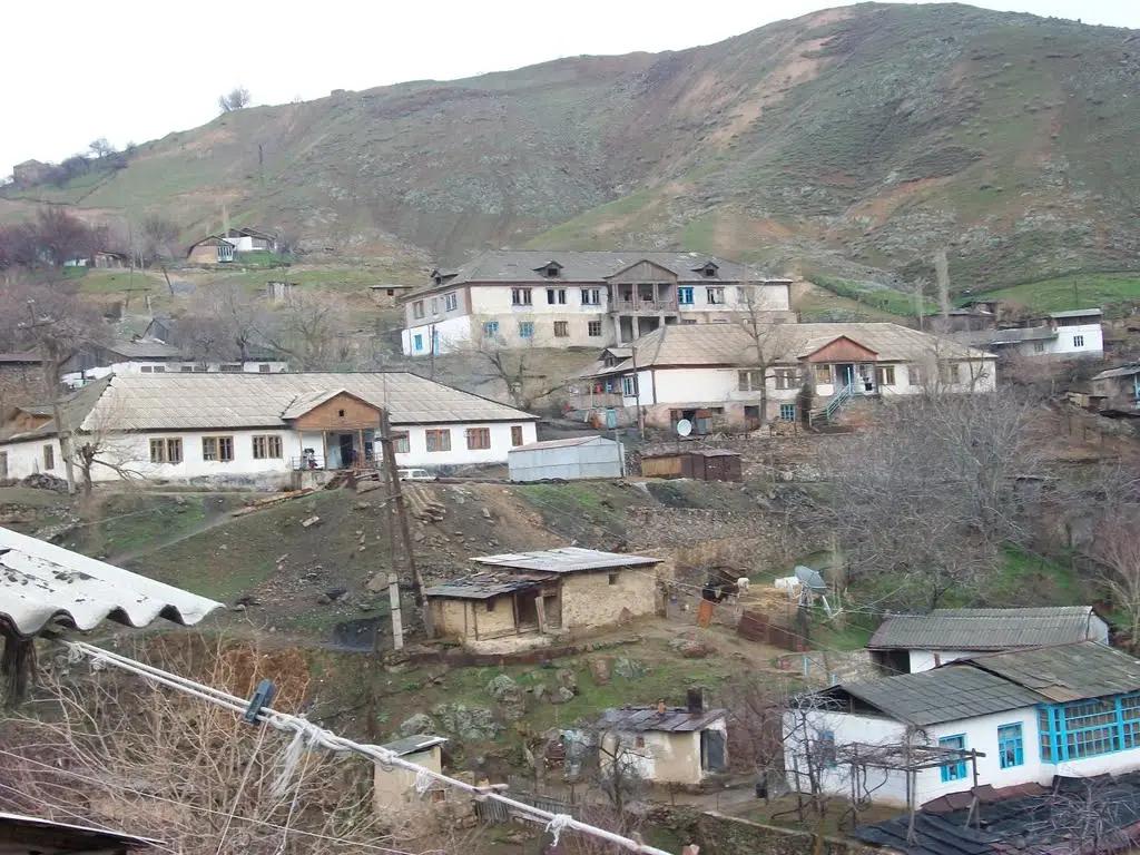 Китайские рабочие устроили забастовку в Таджикистане