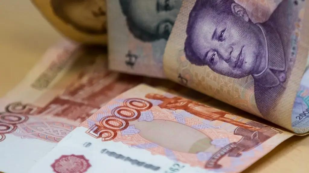 Россия и Китай отказались от доллара в пользу нацвалюты