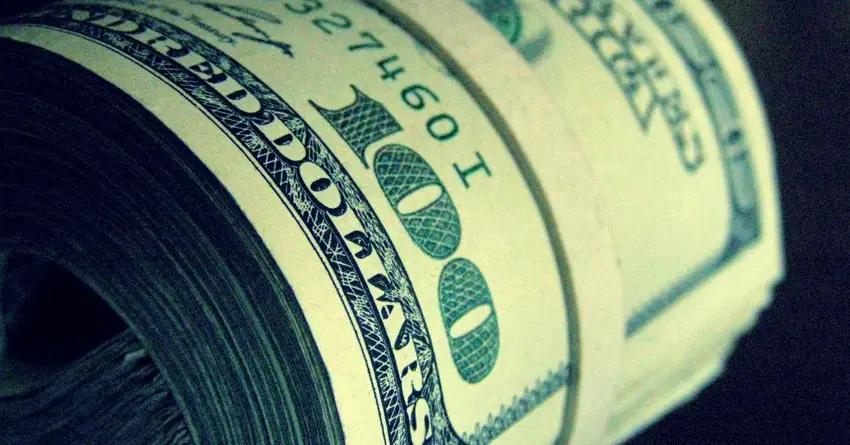 В сентябре объем интервенций НБКР по покупке долларов превысил сумму продаж USD в 1.7 раза