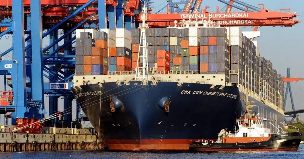 На фоне опасений начала торговой войны с США китайский экспорт упал до минимумов 2009 года