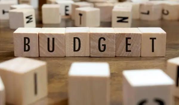 В КР в 2022 году ожидают рост доходов республиканского бюджета на 17.7%