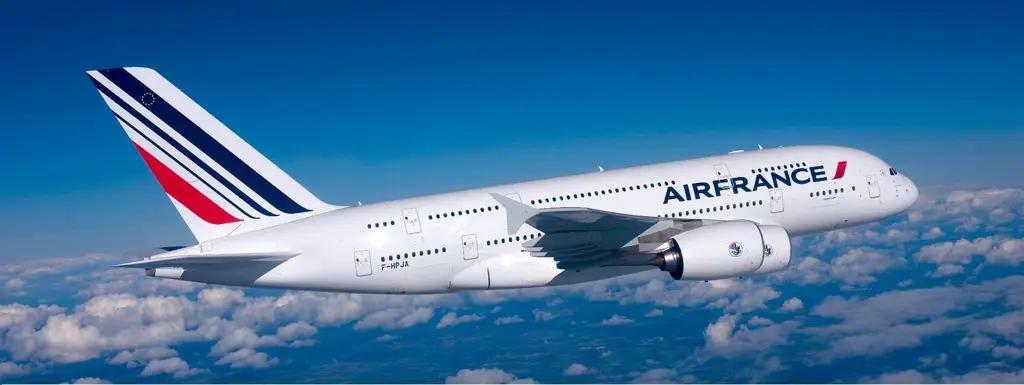 Во Франции введут налог на авиабилеты