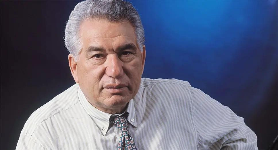 С 2015 года КР не может установить памятник Айтматову в Петербурге