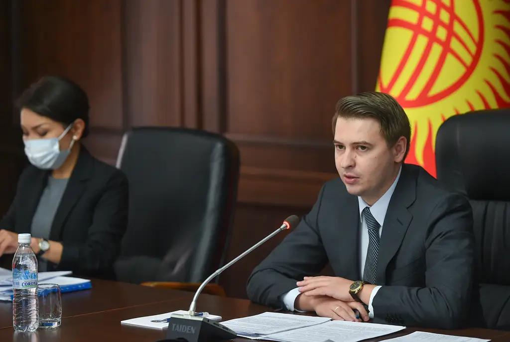 В КР Минздраву поручили провести мониторинг цен на лекарства