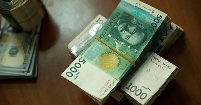 С начала года налоговые сборы в Кыргызстане превысили 11 млрд сомов