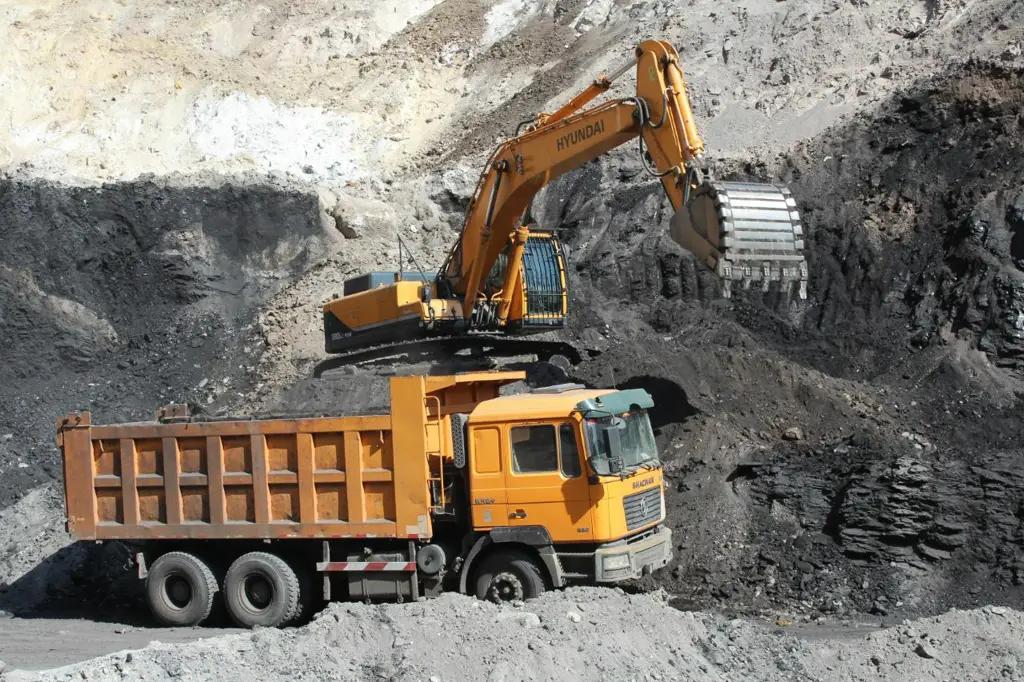 «Кыргыз Комур» заготовит 600 тысяч тонн угля для ТЭЦ столицы