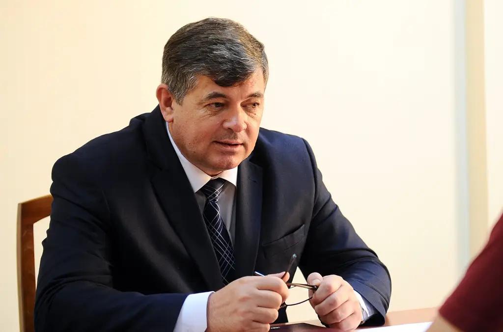 Панкратов пообещал, что осенью экономика КР начнет расти