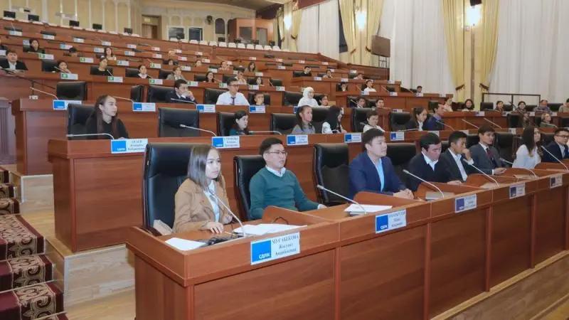 Бюджет Соцфонда в 2020 году запланирован в размере 57.7 млрд сомов