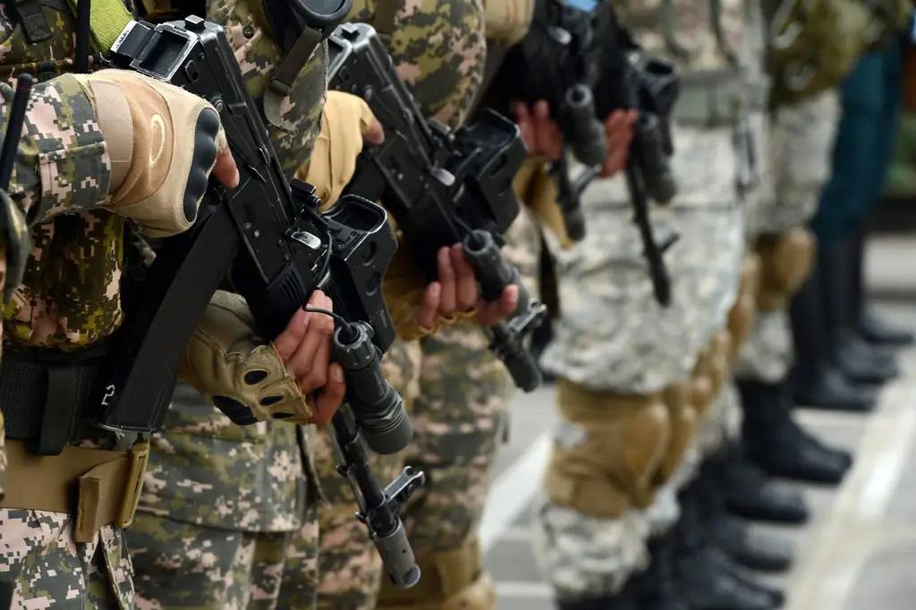 На военные билеты Минобороны КР потратит 3.9 млн сомов