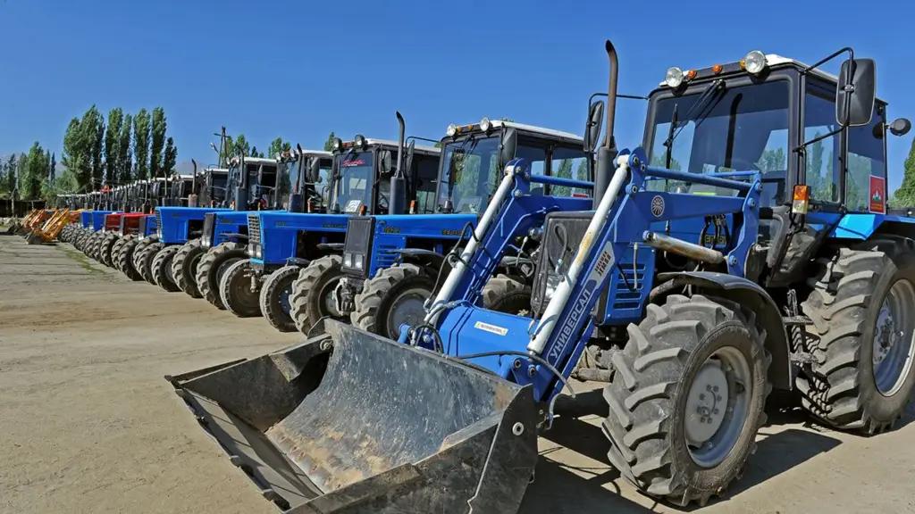 В КР фермерам выдали в лизинг сельхозтехнику на 345.2 млн сомов