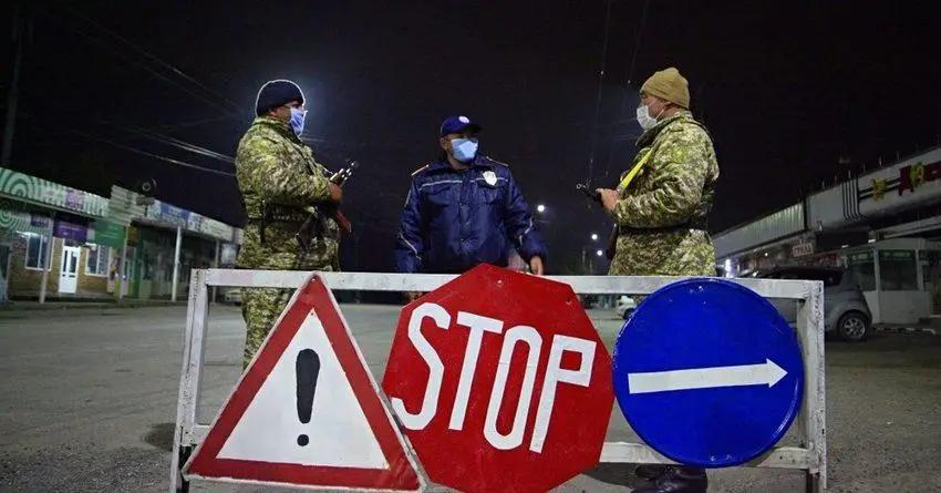 Сооронбай Жээнбеков ввел на территории города Бишкека режим ЧП до 21 октября