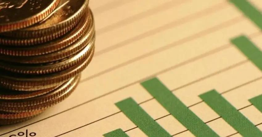 Больше половины домохозяйств заявили о снижении доходов