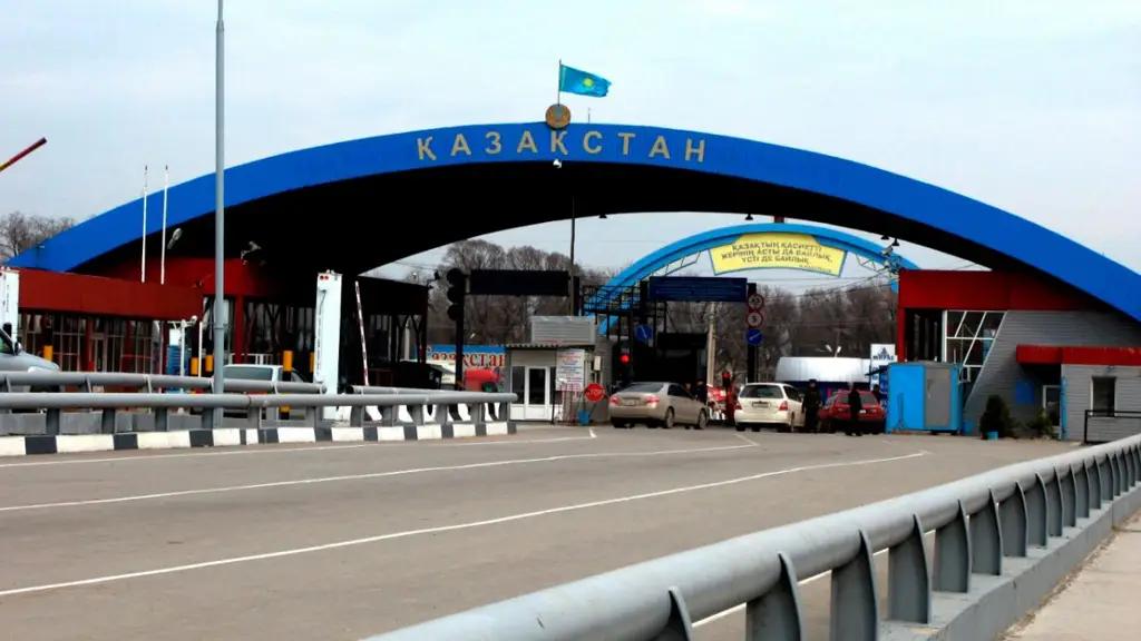 Грузопоток через границу с РК продолжится, несмотря на объявление ЧП