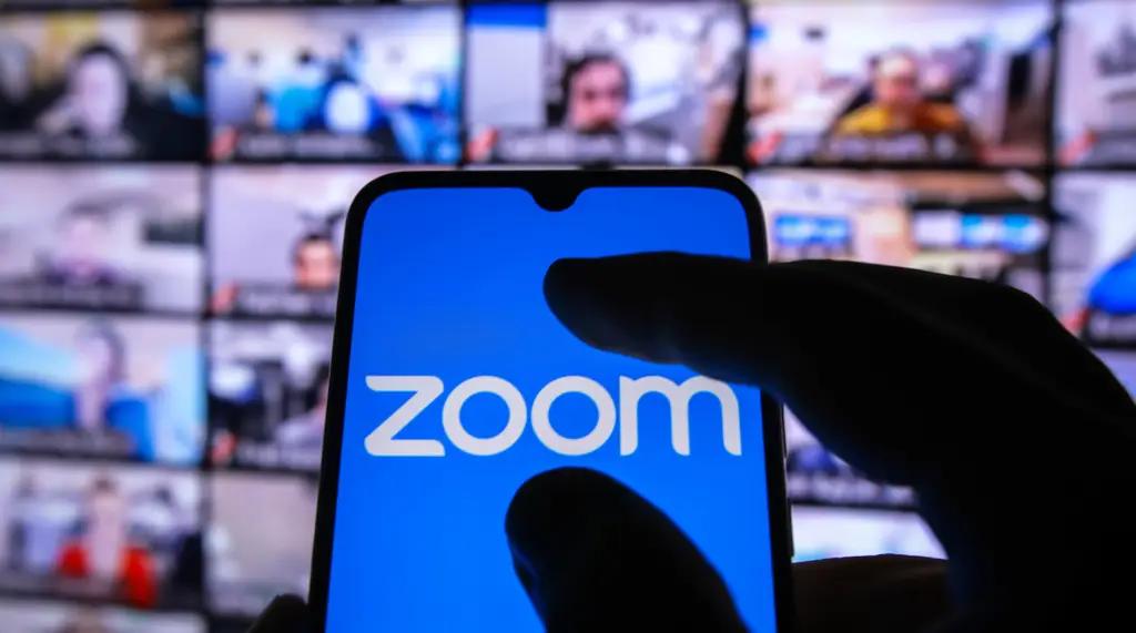 Квартальная выручка Zoom достигла $328.2 млн