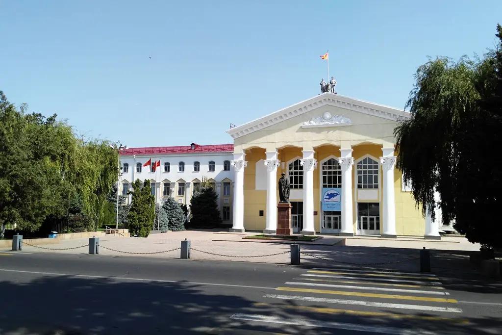 КНУ не оплатил долг перед корейской компанией за поставку медоборудования