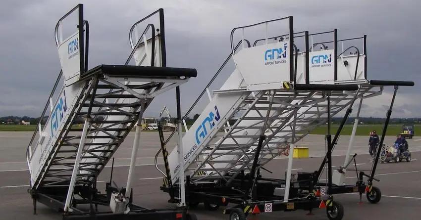 Вице-президент КГК по финансам Марк Бертон не вернулся в Бишкек после обысков в компании