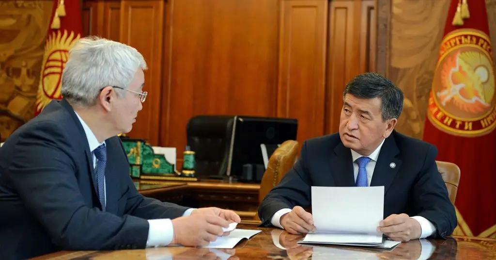 Глава Нацбанка пообещал развивать сети банкоматов и POS-терминалов в регионах