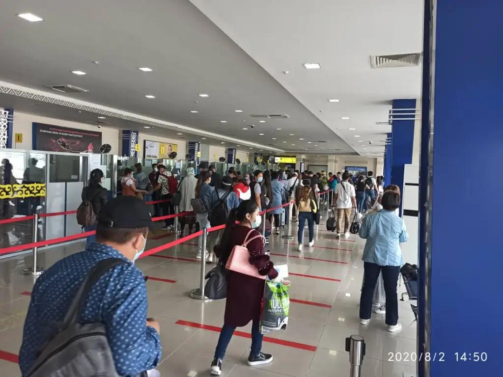 В Бишкек из России вернулись 423 кыргызстанца