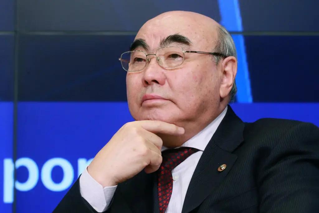 Бывший президент Аскар Акаев, находящийся в розыске, доставлен в Бишкек