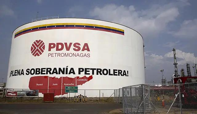 Нефтекомпанию и электрокорпорацию Венесуэлы заподозрили в махинациях