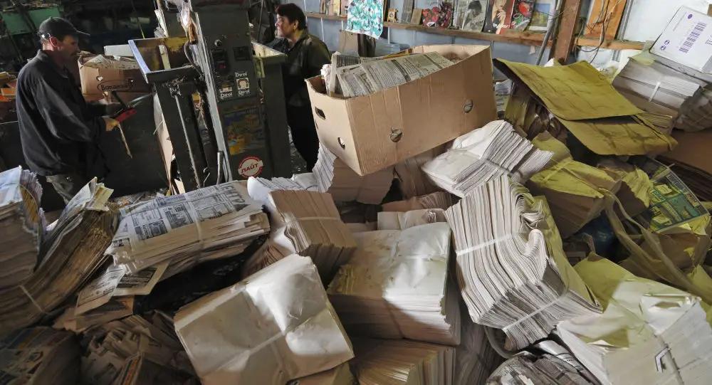 В КР хотят еще на 6 месяцев запретить экспорт макулатуры